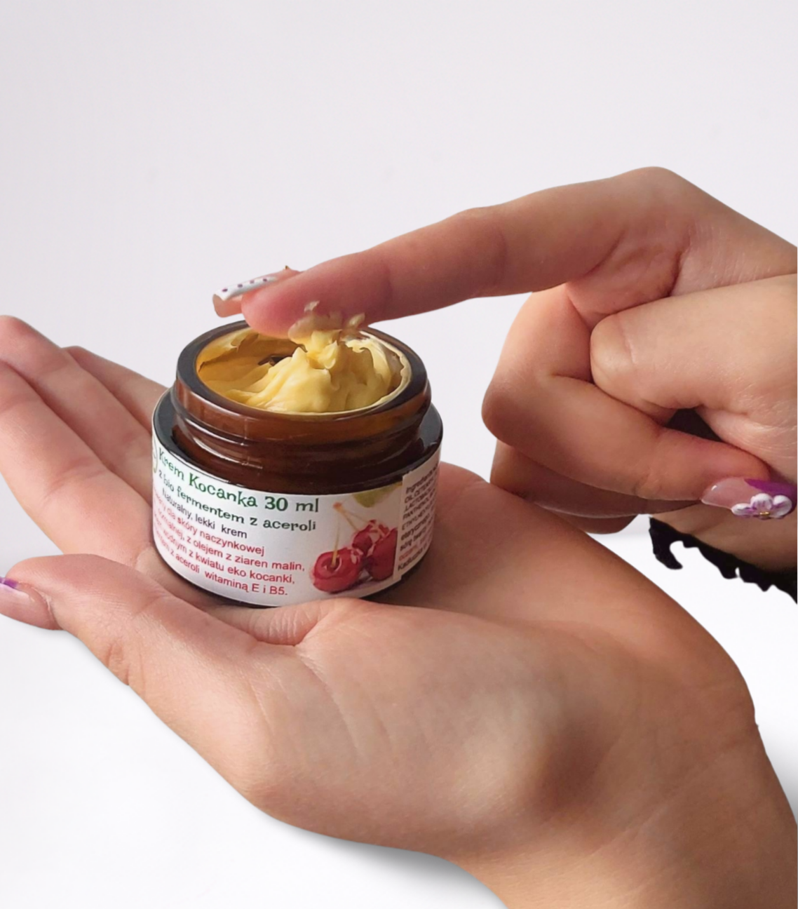 lilac natural cosmetics krem kocanka z bio fermentem z aceroli prezentacja 1